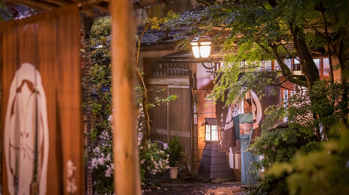 ■ハモの落とし■氷の上に「白身の花」が咲き誇る♪目にも涼やか♪『京の夏の味』を川床で堪能